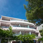 فندق Maritimo