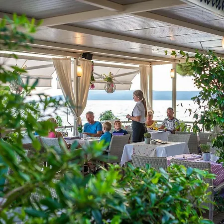 Hotell Maritimo Makarska